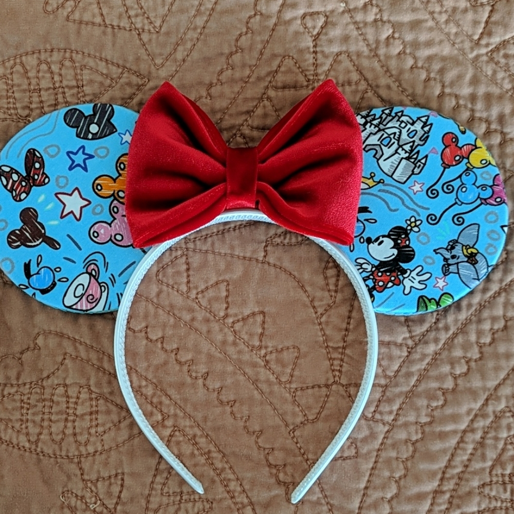 Custom Minnie mouse ears